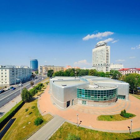 Apartments On Romanovakaya Sloboda 10 Minsk Exterior photo
